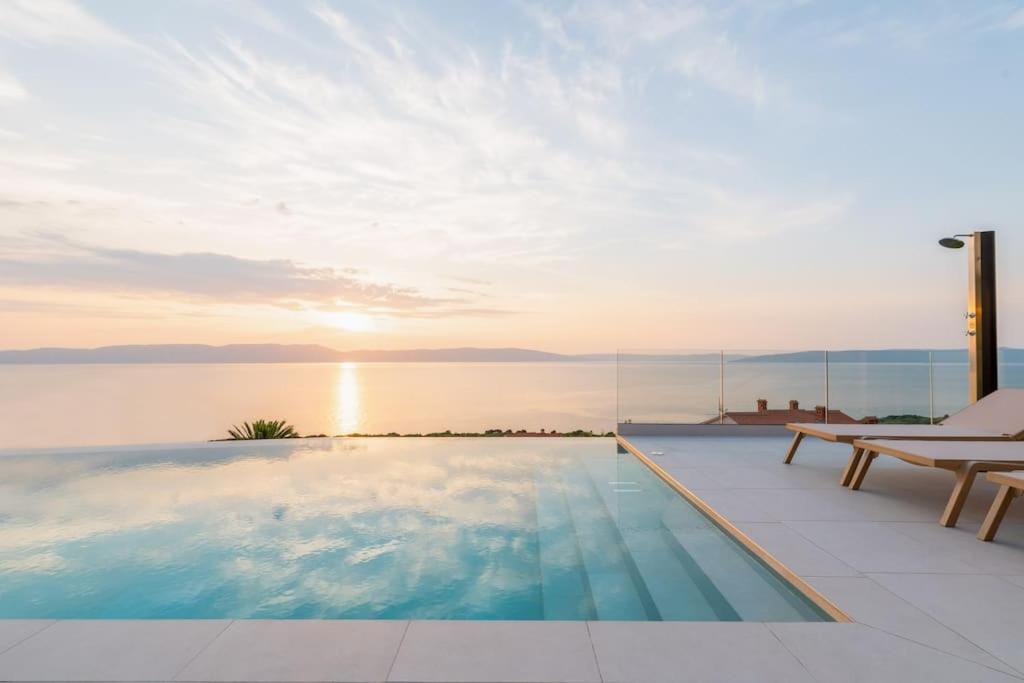 Villa Rovni By Istrialux Ravni Exterior photo